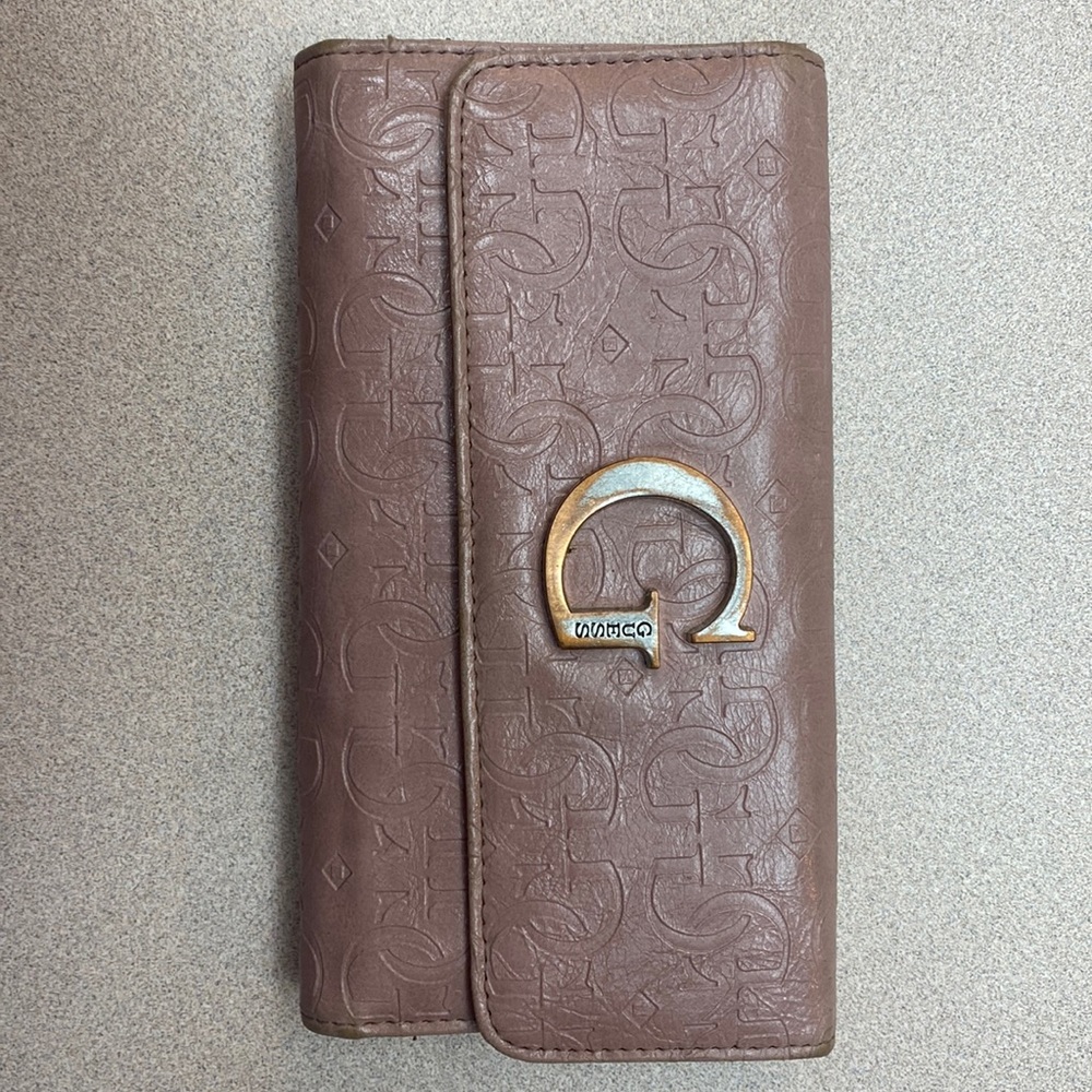 Guess blush colored wallet